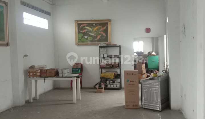 FOR SALE QUICKLY, THE MOST STRATEGIC SHOPHOUSE ON CIKUNIR-BEKASI KOTA MAIN ROAD. 1