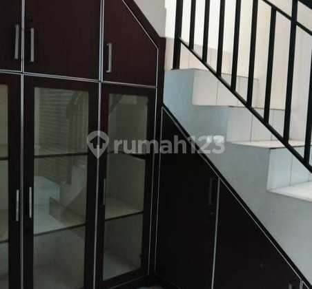 Dijual Cepat Rumah Bagus, Siap Huni, Strategis Legenda Wisata-Cibubur,