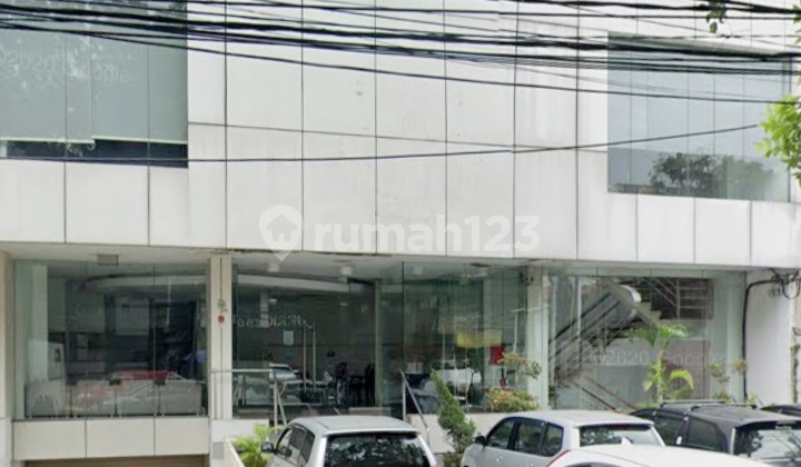 Gedung 3 Lantai di Jalan Gunawarman Raya Jakarta Selatan SHM 5
