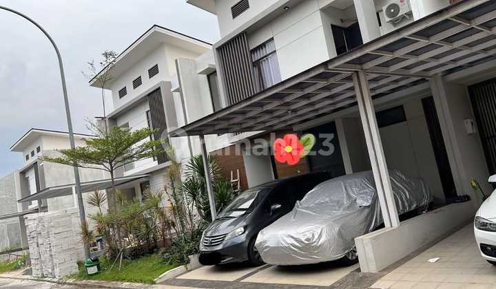 Rumah 2 Lantai di Cluster Shinano