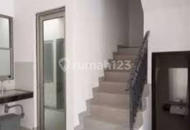 D Sewa Rumah Pik 2 Magenta