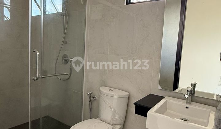 D Jual / Sewa Rumah Pik 2 Kunvil 2