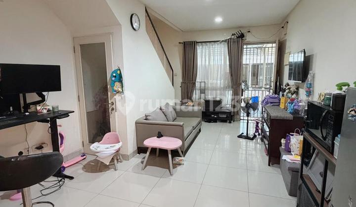 D Jual Rumah Golf Lake