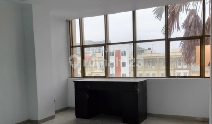 D Rent Golf Lake Shop House D Rent Golf Lake Shop House