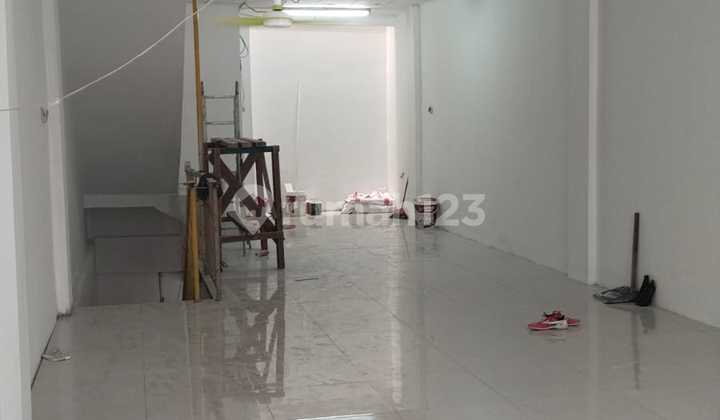 D Rent Shop House in Teluk Gong 2