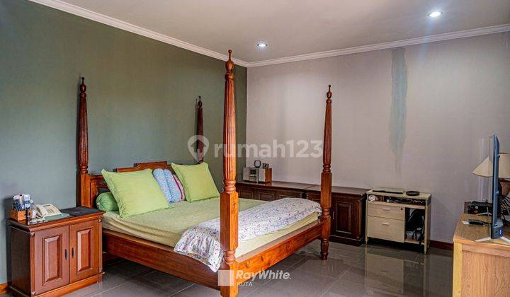 Dijual Villa 3 Lantai di Central Petitenget, Seminyak 2