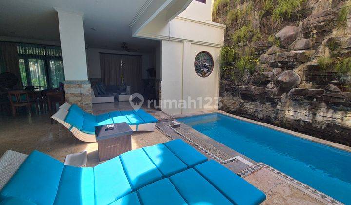 Dijual Villa 4 Kamar Tidur dalam komplek Villa di Kubu Anyar 1