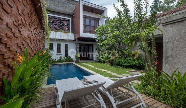 For Yearly Rental 3 Bedroom Villa in Jimbaran 1