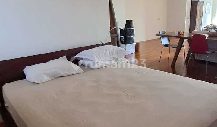 FOR RENT: House opposite TSM Mall, 3 floors, Imam Bonjol area, near the beach.