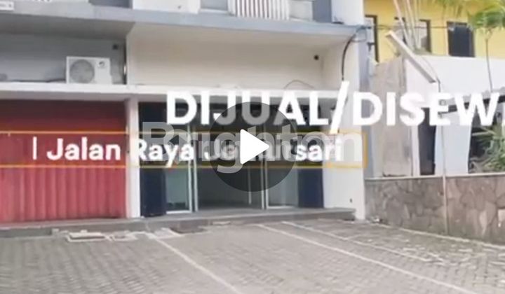 Three-story shophouse on Raya Jemursari 2