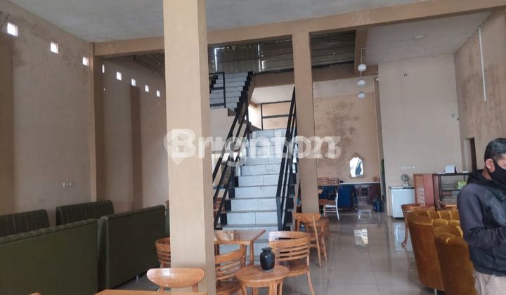 Shop house in Balongbendo 2