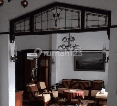Rumah Mainroad Strategis di Area Bisnis Fashion dan Kuliner  3