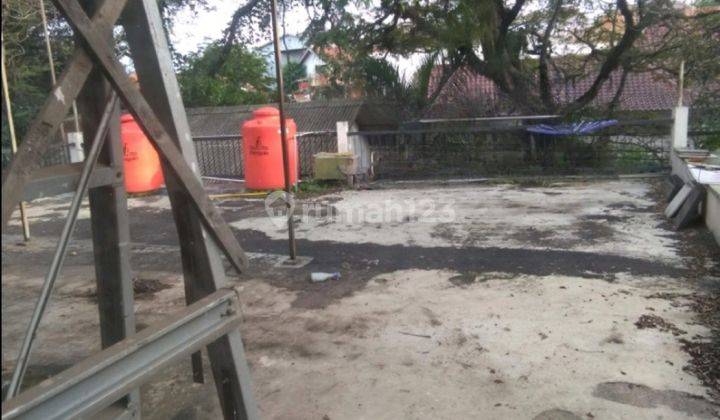 Rumah Mainroad Strategis di Area Bisnis Fashion dan Kuliner  12