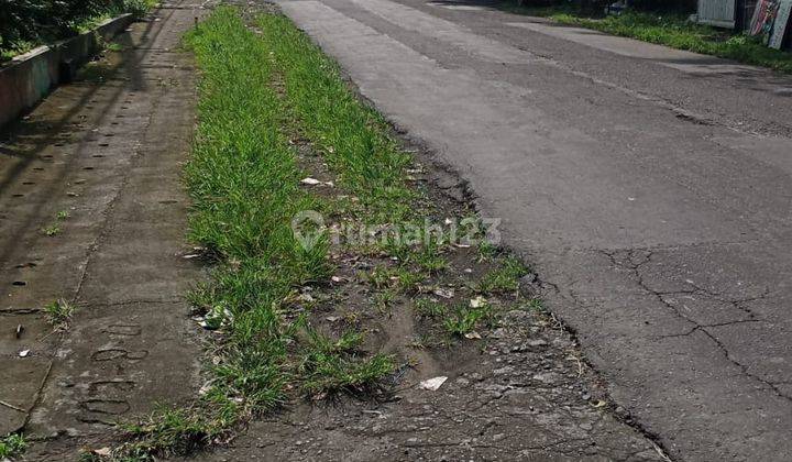 Tanah di Jalan seyegan ngino 360 SHM m² 2