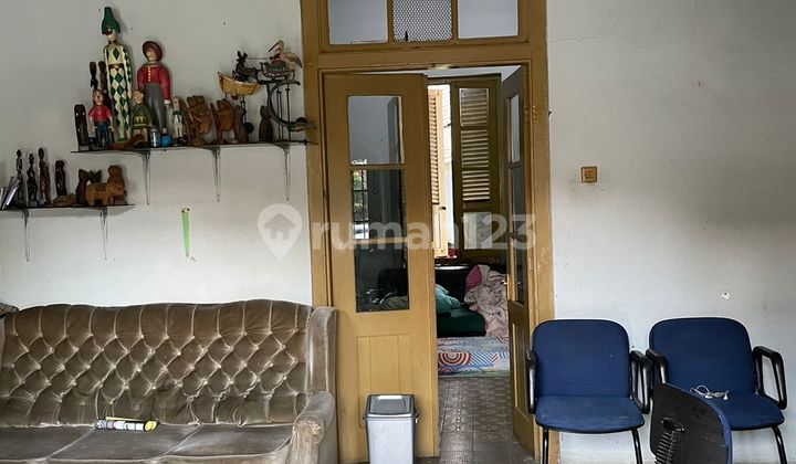 RUMAH BESAR LOKASI STRATEGIS DI CICENDO BANDUNG