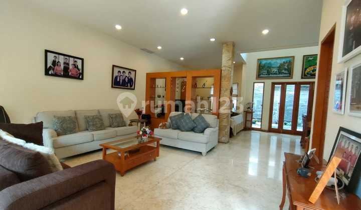For Sale Luxurious Ready-to-Live Home in Batununggal Bandung For Sale Luxurious Ready-to-Live Home in Batununggal Bandung