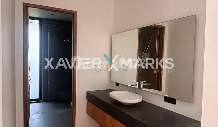 Dijual Rumah Mewah di Komplek Lynn Parc Bandung 2