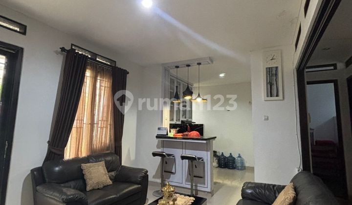 For Sale Ready-to-Live Home in Batununggal Indah Bandung