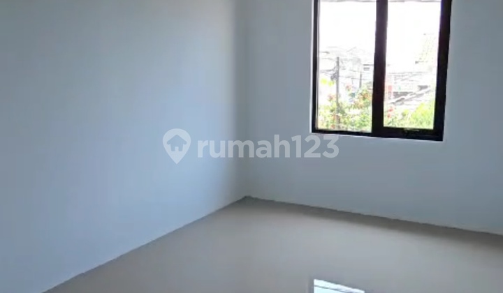 Dijual Rumah Siap Huni Dua Lantai Di Kopo Permai Bandung 2
