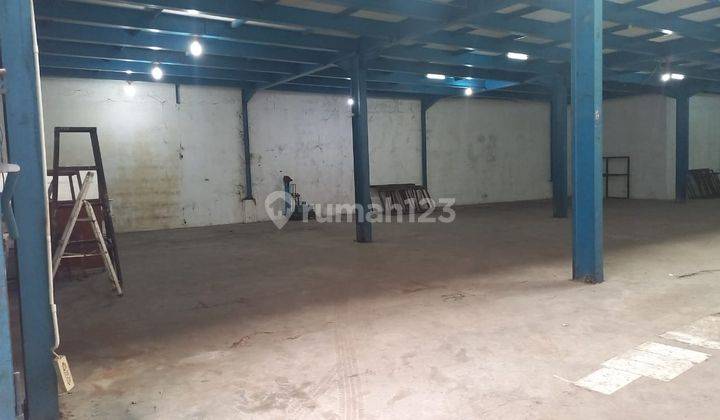 Dijual Gudang Siap Pakai Dua Lantai Di Cikutra Bandung 2
