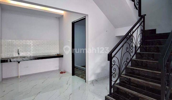 Rumah baru jual cepat nego deal lokasi di tb simatupang 7