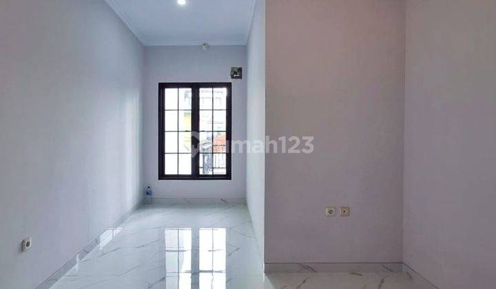 Rumah baru jual cepat nego deal lokasi di tb simatupang 10
