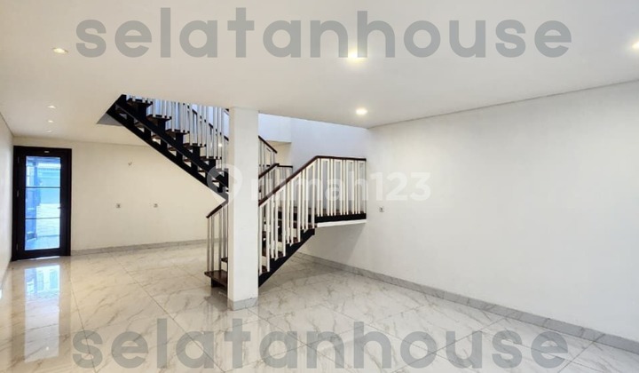 Modern Tropical House Ready to Occupy in Veteran-Bintaro, Rarely Available 2