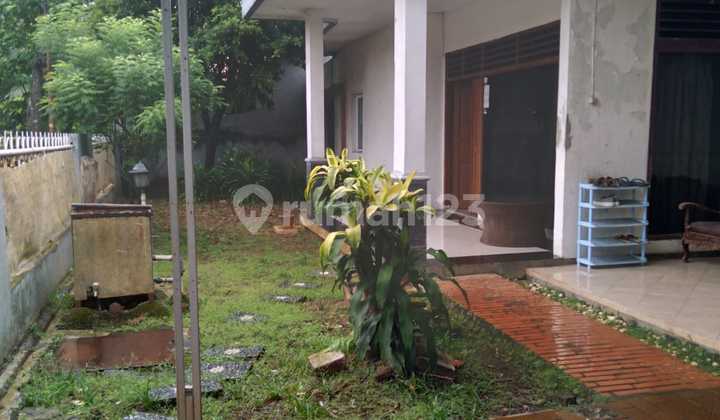 Rumah Lama Luas Besar di Komplek Depdikbud Pejaten Bebas Banjir 1