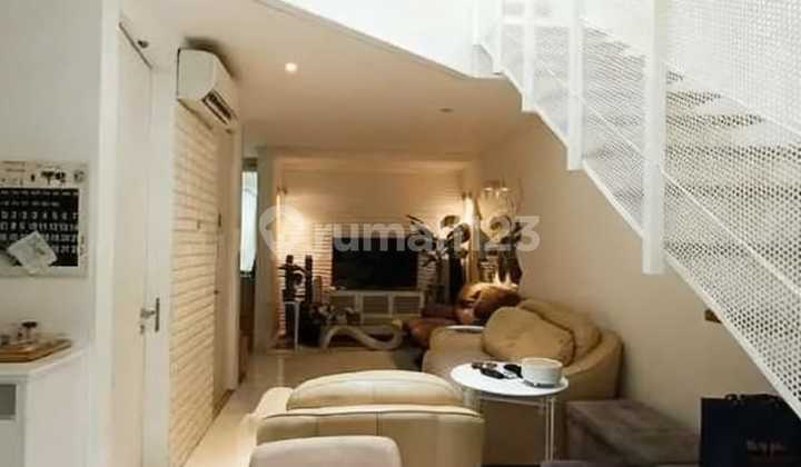 Price Drop on Beautiful, Well-Maintained House Near Toll Gate in Veteran, Rare Opportunity 2