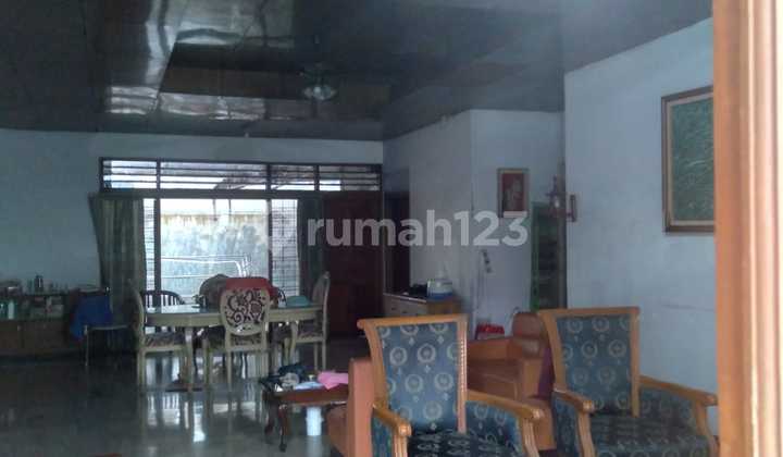 Rumah Lama Luas Besar di Komplek Depdikbud Pejaten Bebas Banjir 2