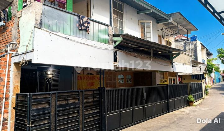Boarding House in North Cipete, Kebayoran Baru, South Jakarta 1