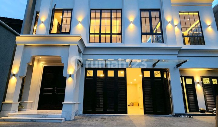 Rumah Baru Kebayoran Baru Jakarta Selatan