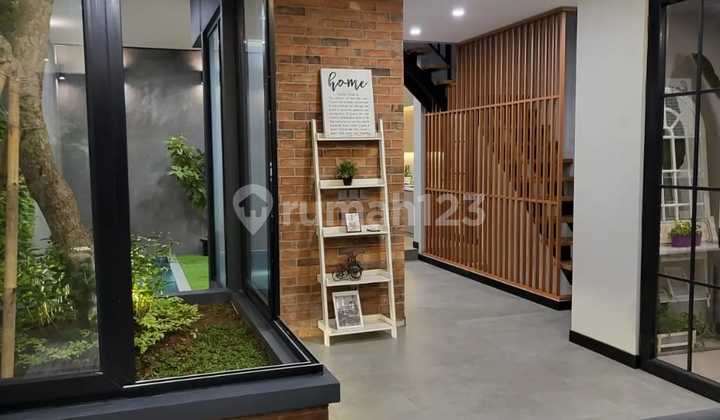 Rumah Mewah Kolam Renang Pondok Indah Jakarta Selatan 2