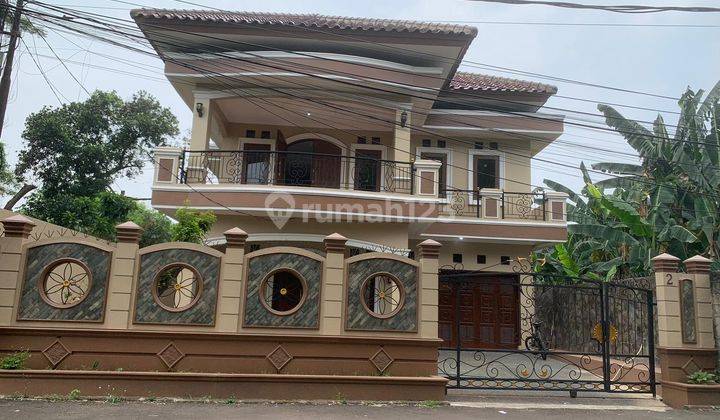 Rumah 2 Lantai Bagus SHM di Ciputat Timur, Tangerang Selatan 1