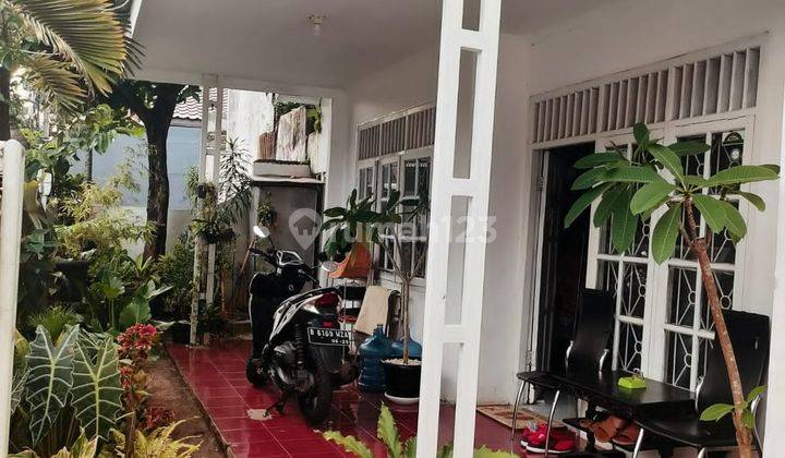 Rumah Bagus Semi Furnished di Sektor 9-Bintaro, Tangerang Selatan 2