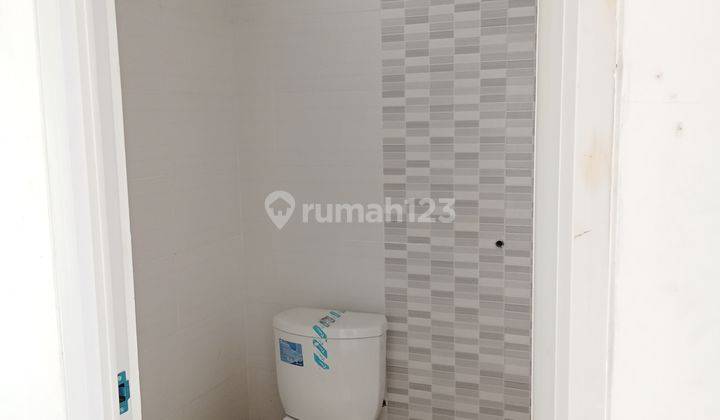 Type Victoria Hunian Tinggi Plafon 5 mtr di Desa Temu Prmbon 7