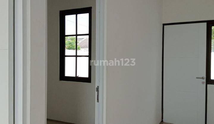 Type Victoria Hunian Tinggi Plafon 5 mtr di Desa Temu Prmbon 11