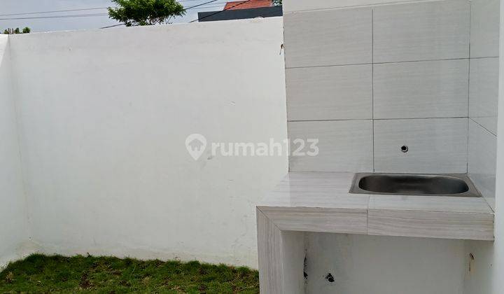 Type Victoria Hunian Tinggi Plafon 5 mtr di Desa Temu Prmbon 13