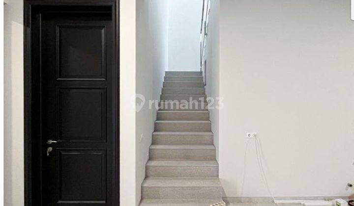 Baru Gress Manyar Tirtoasri Dekat Raya Kertajaya  8