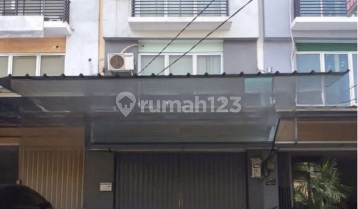 Ruko Cocok untuk Kantor di Aralia Harapan Indah Bekasi