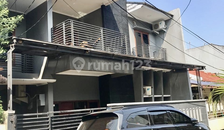 Ready-to-Occupy House in Cempaka Putih Timur, Jakarta