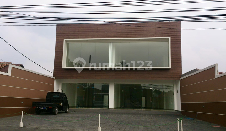 For Sale: Shop House or Office Building in Moch Kahfi, Jagakarsa 1