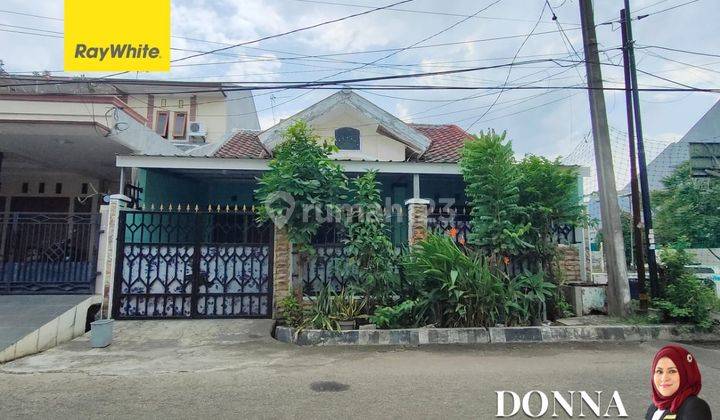 Rumah Siap Huni Lokasi Strategis Di Bulevar Hijau Harapan Indah 1