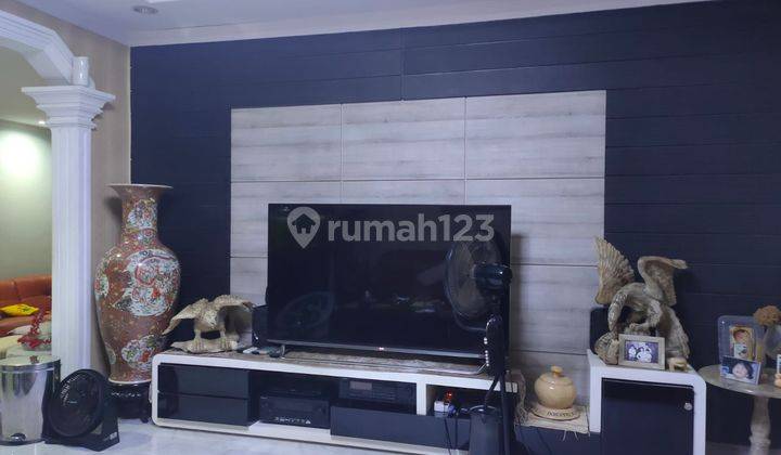 Rumah Hoek Bagus Murah di Pulomas, Jakarta Timur 2