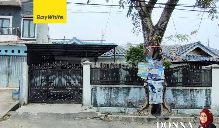 Rumah di Pinggir Jalan Ramai di Harapan Indah Bisa untuk Usaha  1