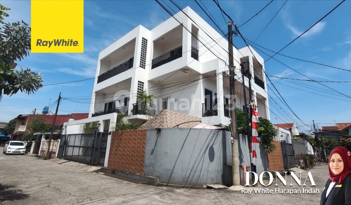 Rumah Mewah 3 Lantai Di Jatibening Bekasi Dekat Tol 