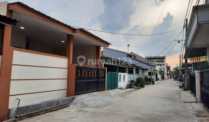 Rumah murah renovasi di Jalan anggur harapan indah 1 Bekasi 1