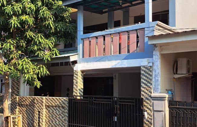 Dijual cepat Rumah 3 Lantai SHM Sudah Renovasi di harapan indah 1 bekasi 1