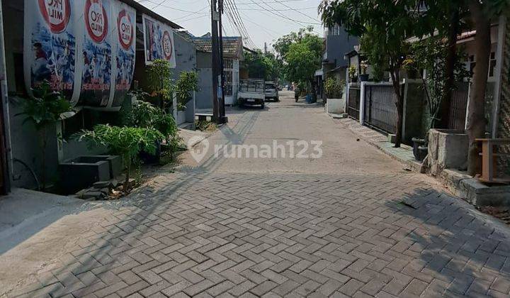 Dijual cepat Rumah 3 Lantai SHM Sudah Renovasi di harapan indah 1 bekasi 2