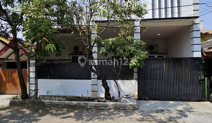 Rumah 2 Lantai Sudah Renovasi Semi Furnished Di Harapan Indah, Bekasi 2